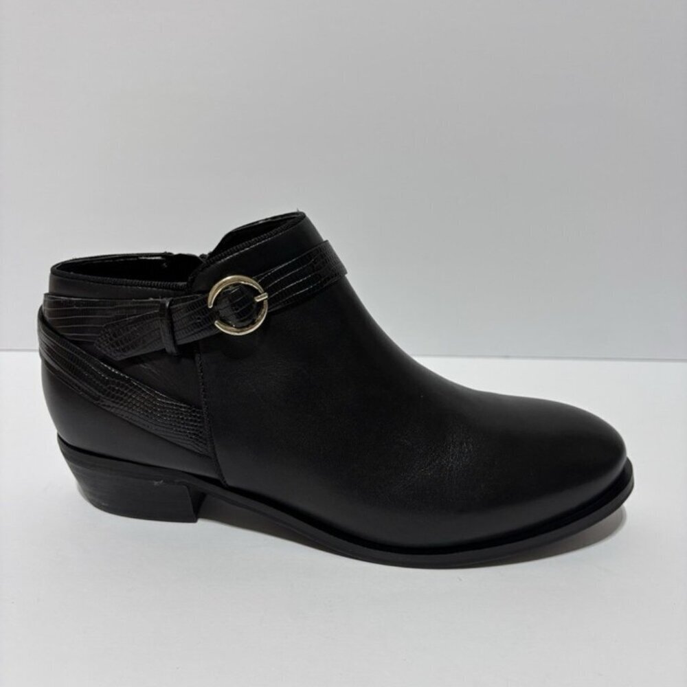 Softwalk Women’s Raven, Black Ankle Bootie, Size 8.5 M